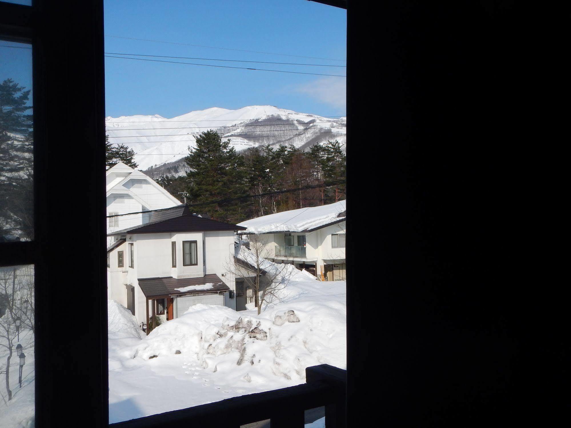Mt Hakuba Backpackers Hostel Екстериор снимка